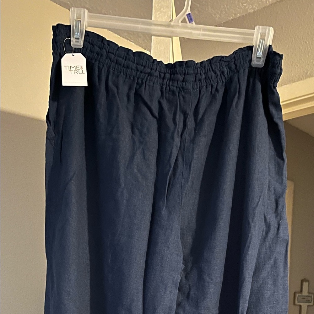 Women Time and Tru Pants